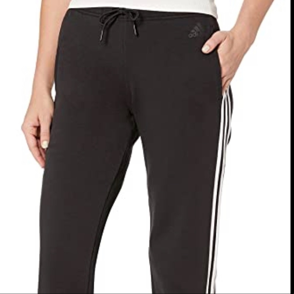Adidas 2 stripe sweatpants